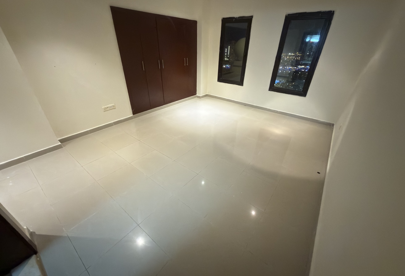 HOT DEAL ! PANORAMIC MARINA FRONT 2BHK ONLY 10.5K thumbnail 7