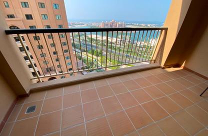 Apartment - 1 Bedroom - 2 Bathrooms for rent in Porto Arabia - The Pearl Island - Doha
