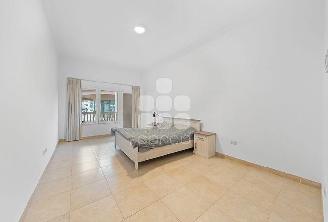 53910252 - Property Image 3