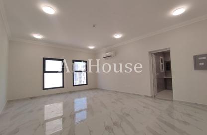 Apartment - 2 Bedrooms - 2 Bathrooms for rent in Fereej Bin Mahmoud North - Fereej Bin Mahmoud - Doha