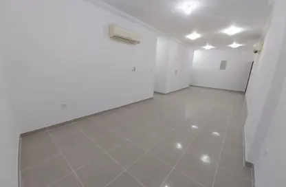 Apartment - 3 Bedrooms - 3 Bathrooms for rent in Home-Al Fina’a - Abdullah Bin Masoud Street - Fereej Bin Mahmoud - Doha