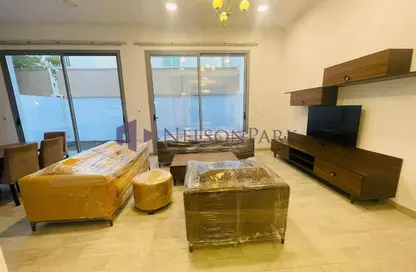 Compound - 3 Bedrooms - 4 Bathrooms for rent in Al Dana st - Muraikh - AlMuraikh - Doha