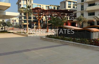 Apartment - 2 Bedrooms - 3 Bathrooms for sale in The Pearl Island - Doha Apartment - 2 Bedrooms - 3 Bathrooms for sale in The Pearl Island - Doha