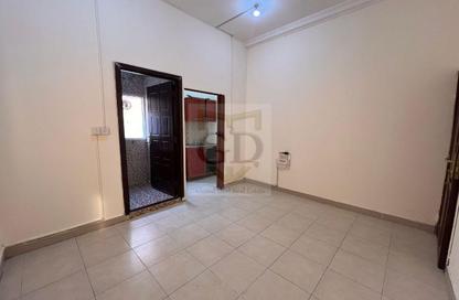 Apartment - Studio - 1 Bathroom for rent in Wholesale Market Street - Abu Hamour - Doha Apartment - Studio - 1 Bathroom for rent in Wholesale Market Street - Abu Hamour - Doha