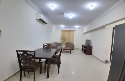 Apartment - 2 Bedrooms - 2 Bathrooms for rent in Umm Ghwailina Comm - Umm Ghuwalina - Umm Ghuwailina - Doha