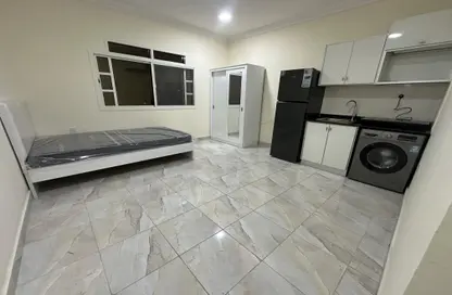 Apartment - Studio - 1 Bathroom for rent in Al Gharrafa - Al Gharrafa - Doha