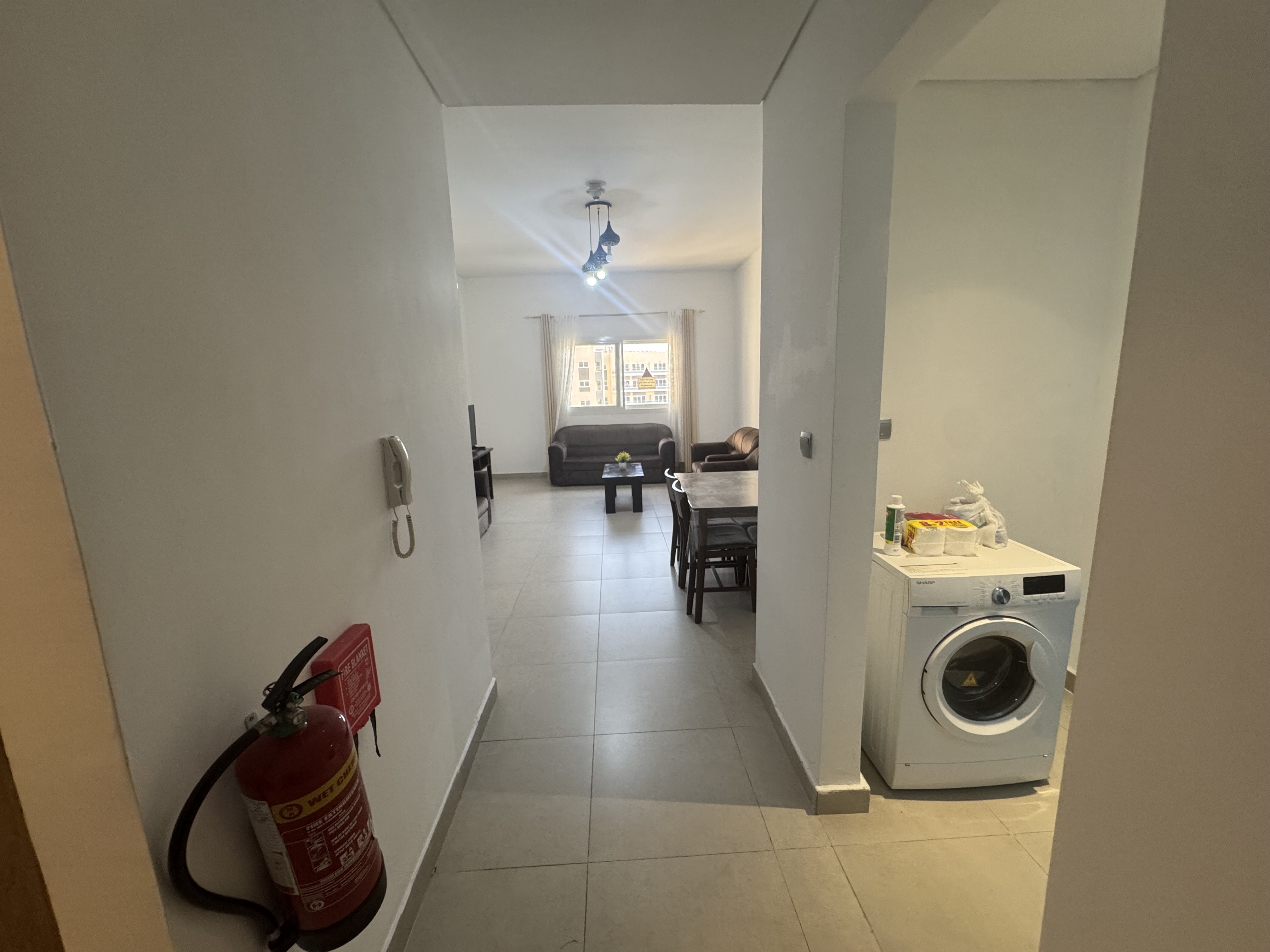 COZY 1BEDROOM FULLY FURNISHED WITH BALCONY thumbnail 4