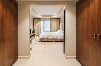 Apartment - 2 Bedrooms - 2 Bathrooms for sale in Tower 16 - Porto Arabia - The Pearl Island - Doha