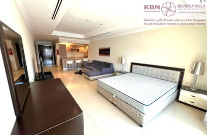 Apartment - Studio - 1 Bathroom for rent in Tower 15 - Porto Arabia - The Pearl Island - Doha
