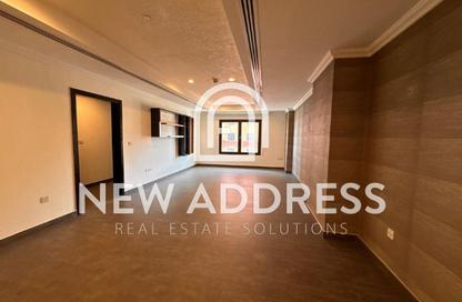 Apartment - 1 Bedroom - 2 Bathrooms for rent in East Porto Drive - Porto Arabia - The Pearl Island - Doha