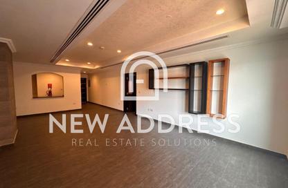 Apartment - 1 Bedroom - 2 Bathrooms for rent in East Porto Drive - Porto Arabia - The Pearl Island - Doha