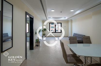 Apartment - 1 Bedroom - 2 Bathrooms for rent in West Porto Drive - Porto Arabia - The Pearl Island - Doha Apartment - 1 Bedroom - 2 Bathrooms for rent in West Porto Drive - Porto Arabia - The Pearl Island - Doha