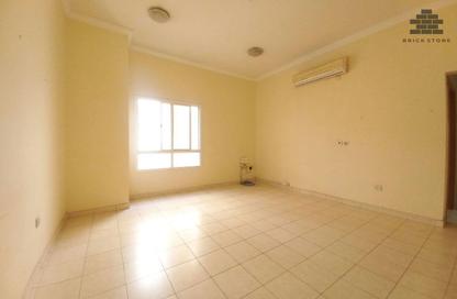 Apartment - 3 Bedrooms - 3 Bathrooms for rent in Muntazah 10 - Al Muntazah - Doha