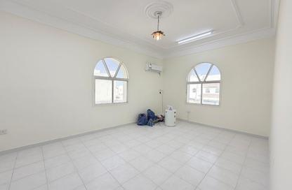 Apartment - 1 Bedroom - 1 Bathroom for rent in New Salata - Salata - Doha