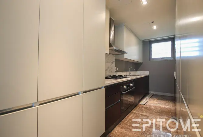 52453349 - Property Image 3