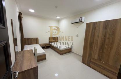 Apartment - 2 Bedrooms - 2 Bathrooms for rent in Fereej Bin Omran - Doha
