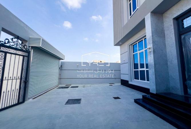 1024858 - Property Image 3