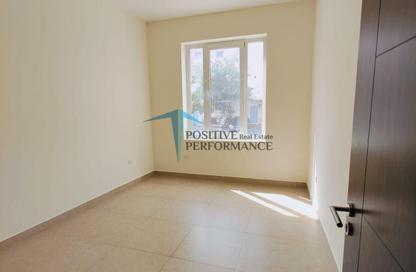 Apartment - 2 Bedrooms - 2 Bathrooms for rent in Bin Omran - Fereej Bin Omran - Doha