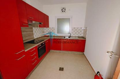 Apartment - 2 Bedrooms - 2 Bathrooms for rent in Bin Omran - Fereej Bin Omran - Doha Apartment - 2 Bedrooms - 2 Bathrooms for rent in Bin Omran - Fereej Bin Omran - Doha