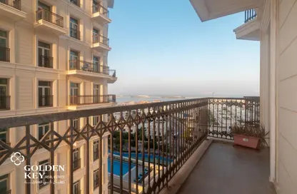 Apartment - 2 Bedrooms - 4 Bathrooms for rent in Floresta Gardens - Floresta Gardens - The Pearl Island - Doha