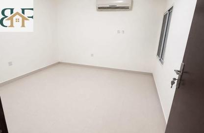 Apartment - 3 Bedrooms - 3 Bathrooms for rent in Doha Al Jadeed - Doha Apartment - 3 Bedrooms - 3 Bathrooms for rent in Doha Al Jadeed - Doha