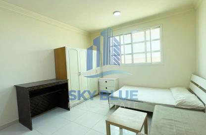 Apartment - Studio - 1 Bathroom for rent in Souk Al gharaffa - Al Gharrafa - Doha
