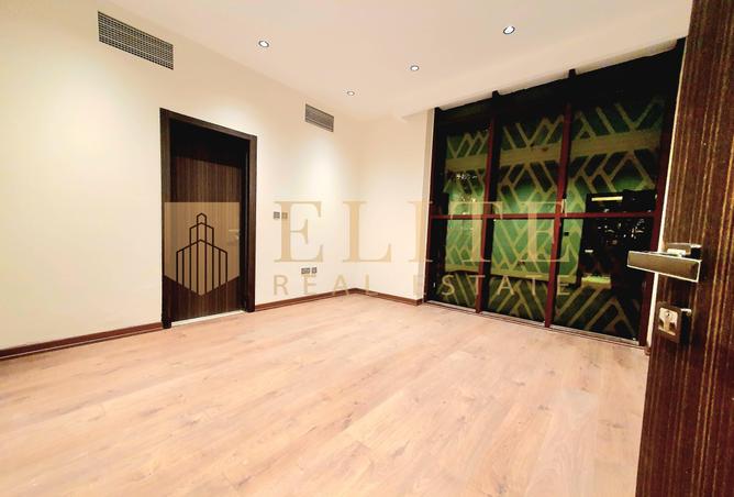 51768077 - Property Image 2