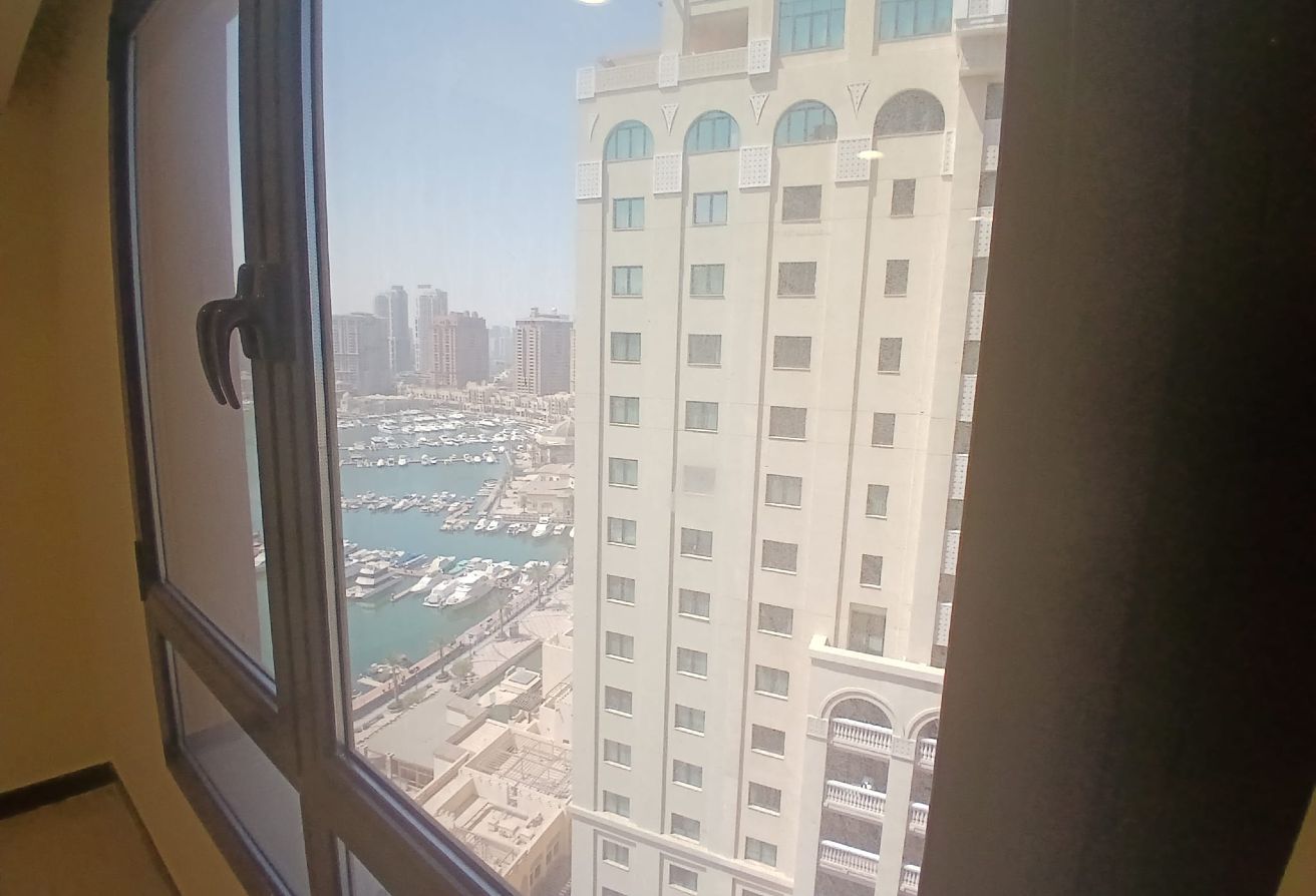 1 BR Apartment with Parking in The Pearl Island