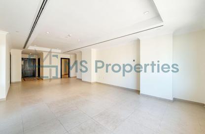 Apartment - 1 Bedroom - 2 Bathrooms for rent in West Porto Drive - Porto Arabia - The Pearl Island - Doha
