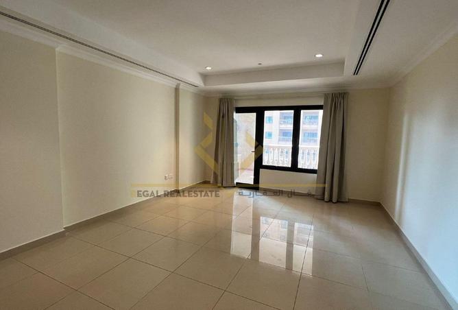 979220 - Property Image 2