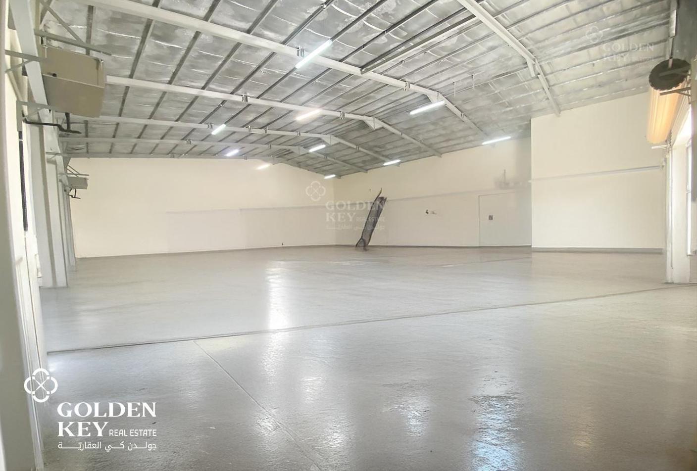 Industrial Food Storage| Great Location| 410 SQM