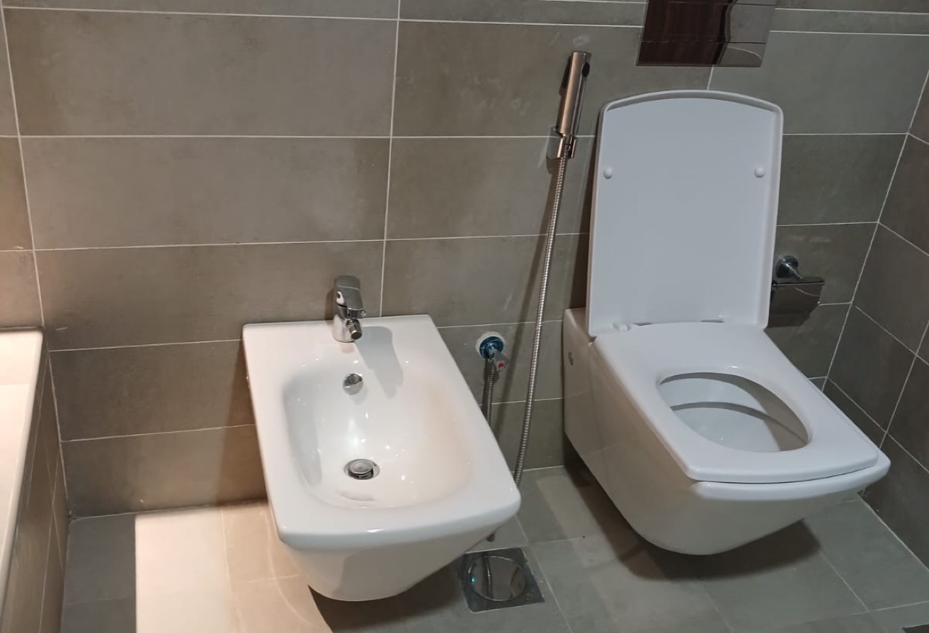 2 BR Apartment | Water View | Bills Included thumbnail 5