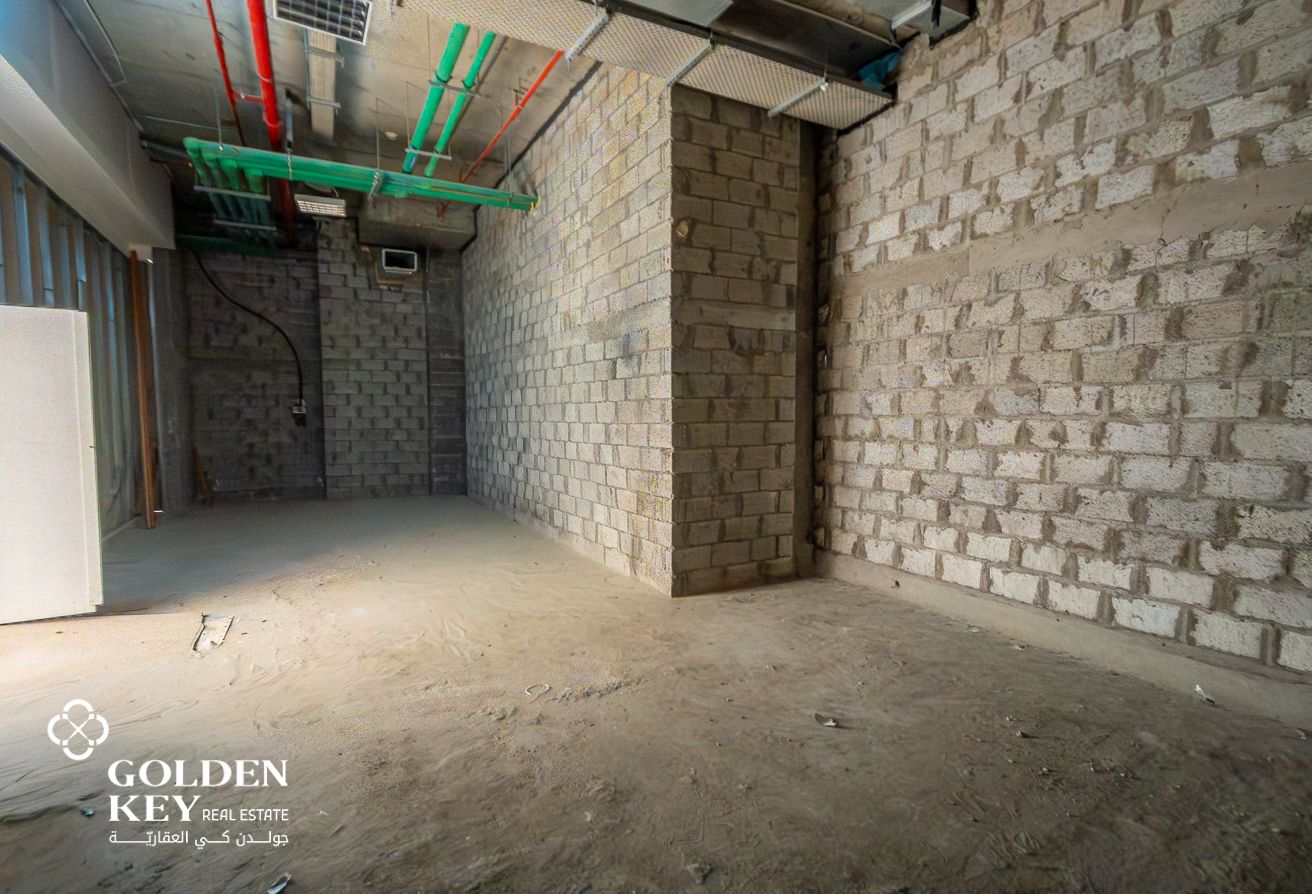 Available Retail Shop in Premium Business Location