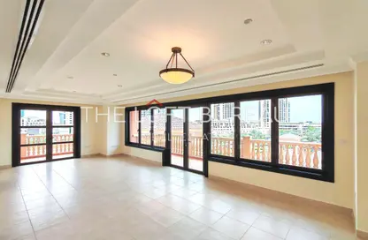 Apartment - 1 Bedroom - 2 Bathrooms for rent in East Porto Drive - Porto Arabia - The Pearl Island - Doha