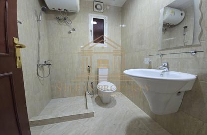 Apartment - 3 Bedrooms - 2 Bathrooms for rent in Al Mansoura - Al Mansoura - Doha