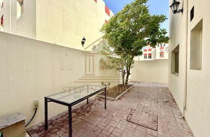 Compound - 3 Bedrooms - 4 Bathrooms for rent in Al Dana st - Muraikh - AlMuraikh - Doha