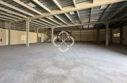 مخزن - استوديو للايجار في شارع الصناعية الشرقي - بركة العوامر - الوكرة