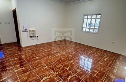 Apartment - 2 Bedrooms - 2 Bathrooms for rent in Fereej Bin Omran - Doha