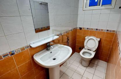 Apartment - 2 Bedrooms - 2 Bathrooms for rent in Fereej Bin Omran - Doha