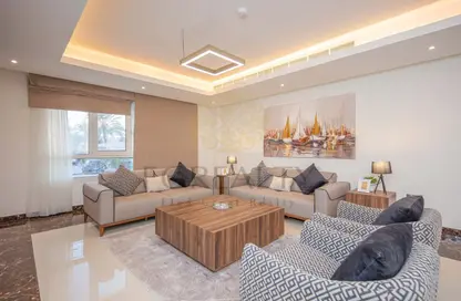 Apartment - 2 Bedrooms - 3 Bathrooms for rent in Street 871 - Al Duhail South - Al Duhail - Doha