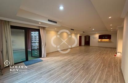 Apartment - 1 - 2 for rent in West Porto Drive - Porto Arabia - The Pearl Island - Doha Apartment - 1 - 2 for rent in West Porto Drive - Porto Arabia - The Pearl Island - Doha