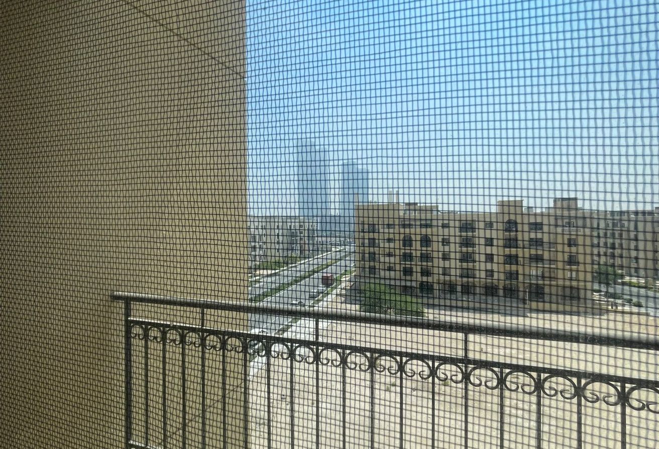 Spacious Three BHK|Fully Furnished| With Balcony thumbnail 5