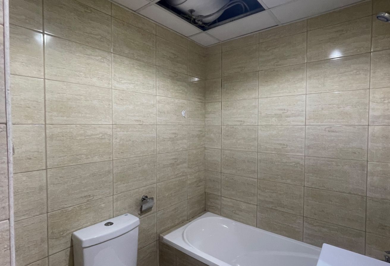 Spacious Three BHK|Fully Furnished| With Balcony thumbnail 16