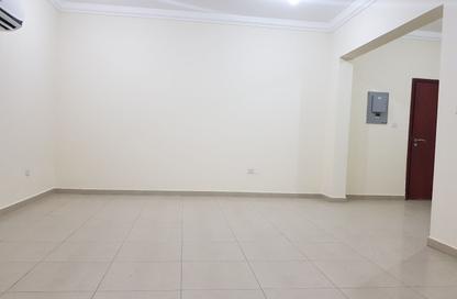 Apartment - 2 - 2 for rent in Bin Omran 35 - Fereej Bin Omran - Doha Apartment - 2 - 2 for rent in Bin Omran 35 - Fereej Bin Omran - Doha