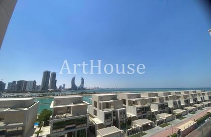 Apartment - 2 Bedrooms - 4 Bathrooms for rent in Gewan Island - The Pearl Island - Doha