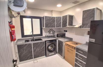 Apartment - 2 Bedrooms - 2 Bathrooms for rent in Hiteen Street - Al Muntazah - Doha