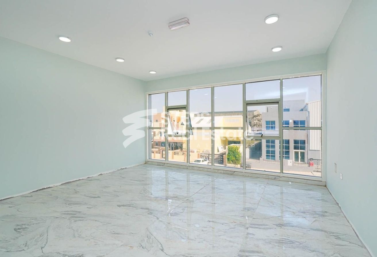 Brand New Warehouse with Rooms, Office, Kitchen