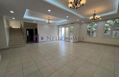 مجمع سكني - 5 غرف نوم - 7 حمامات للايجار في وست باي لاجون - بحيرة وست لاجون - الدوحة