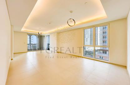Apartment - 2 Bedrooms - 3 Bathrooms for rent in Viva West - Viva Bahriyah - The Pearl Island - Doha
