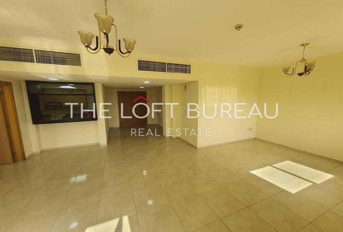 54199820 - Property Image 3